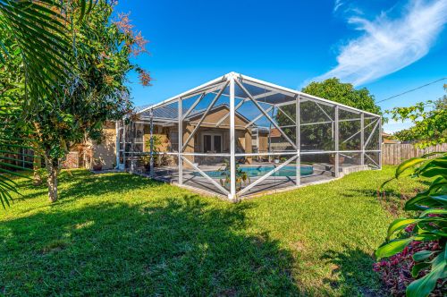 950 Connecticut Ter, Fort Pierce FL 34953-1514 exterior