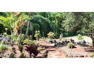 1849 California Ave, Wahiawa, HI 96786-2736