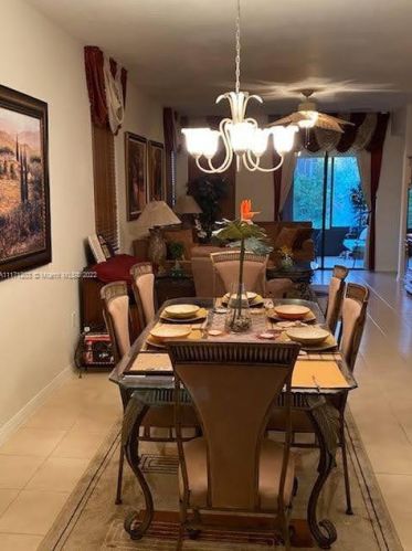 728 Grand Canal Dr, Kissimmee FL  34759-4361 exterior