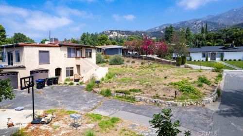 3837 El Caminito, Glendale CA 91214-1026 exterior