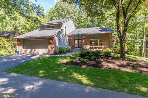 5710 Wood Duck Ct, Springfield, VA 22015-2919