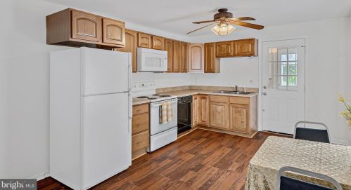 1438 3rd St, West Enola PA  17025-2392 exterior