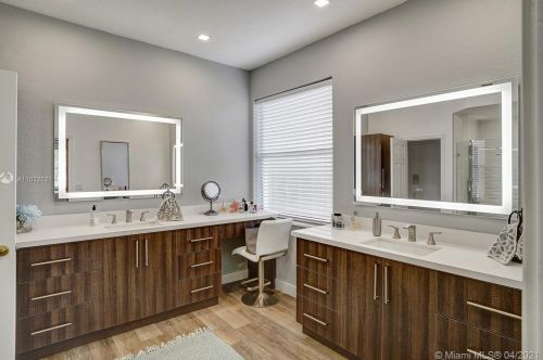 1885 139 Ter, Hollywood FL  33028-2837 exterior
