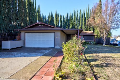 7400 Circlet Way, Citrus Heights, CA 95621-2817