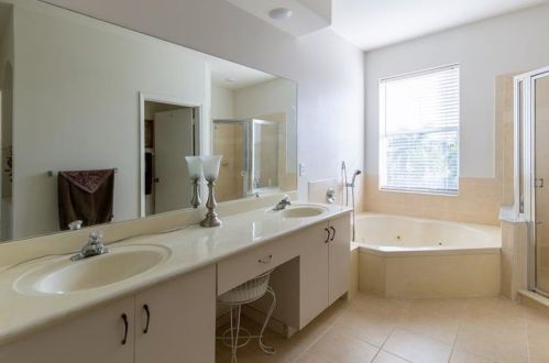 7662 19 St, Hollywood FL 33024-3633 exterior