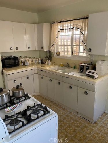 600 Hammel St, Monterey Park, CA 91754-6909