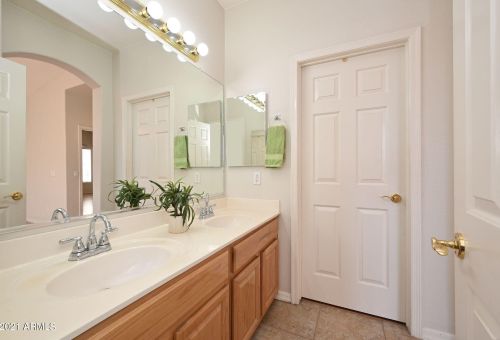 4343 Walnut Rd, Gilbert AZ 85298-8317 exterior