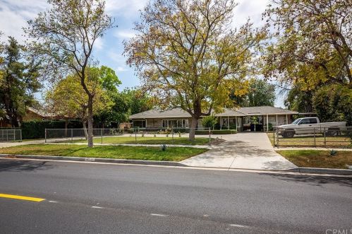 4730 Monroe St, Riverside, CA 92504-2326