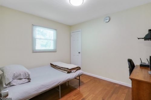 7 Dorfred Ter, Wantage NJ  07461-4815 exterior