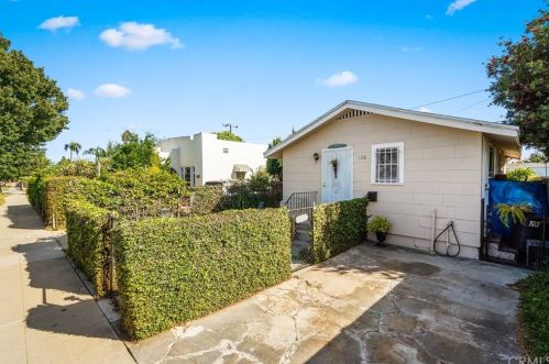136 Pleasant St, Long Beach, CA 90805-6827