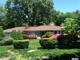 36 Conscience Cir, Strongs Neck, NY 11733-3106