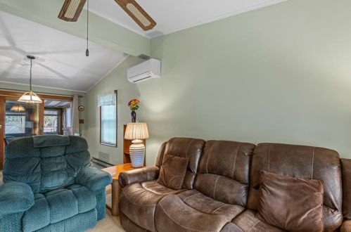 11 Pepper Bush Trl, South Kingstown RI  02874-2368 exterior