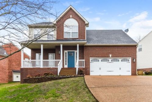 144 Grove Ln, Hendersonville, TN 37075-7001