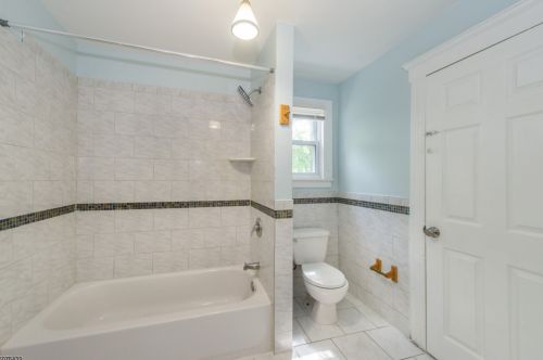 32 Long St, East Orange NJ  07017-1208 exterior