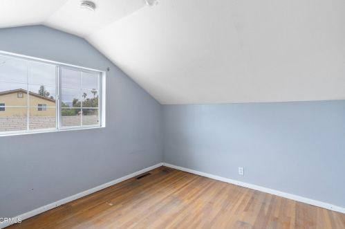 4973 Strickland Dr, Oxnard CA  93036-1052 exterior