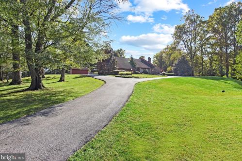 3615 Centerville Rd, Wilmington, DE 19807-1932