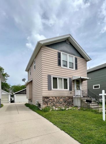 265 Rose Ave, Fond Du Lac, WI 54935-3528
