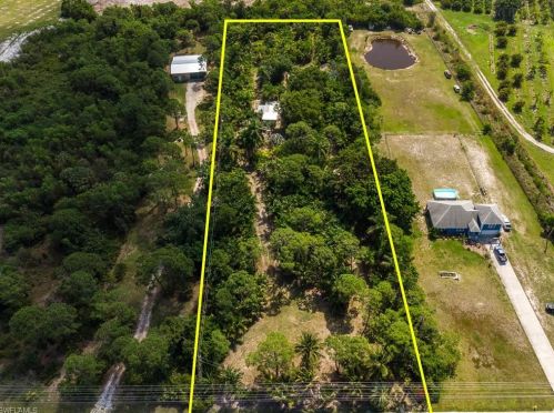 6520 Stringfellow Rd, Saint James City, FL 33956-2608
