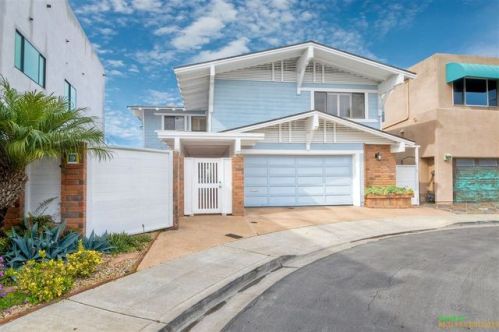 19 Green Turtle Rd, San Diego, CA 92118-3204