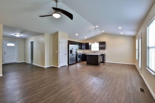 1282 Fieldhurst Ct, Florence KY  41042-8416 exterior
