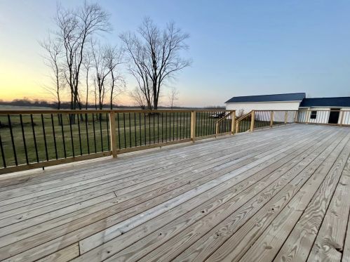 7181 Granville Rd, Mount Vernon OH  43050-9413 exterior