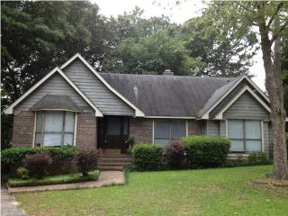 6325 Ironwood Ct, Mobile, AL 36693-3402