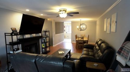 1806 Faulkner Ct, Mahwah NJ  07430-3491 exterior