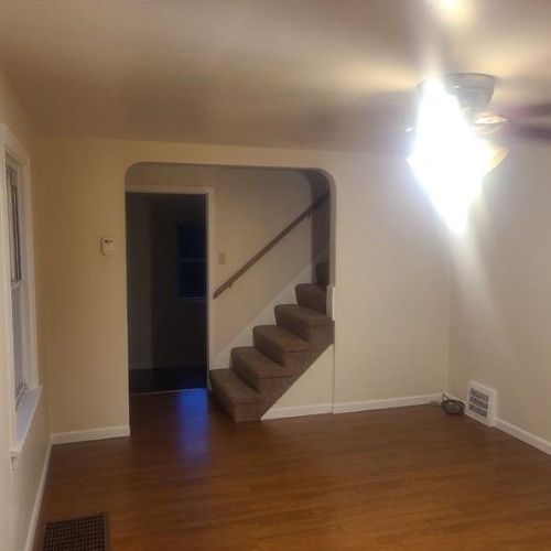 230 Camfield St, Pittsburgh, PA 15210-3218