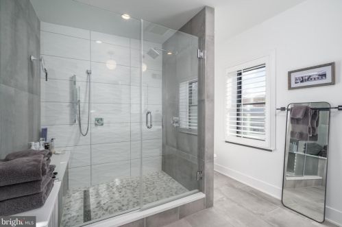 620 Carpenter St, Philadelphia PA  19147-2908 exterior