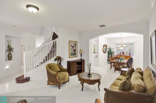 2058 176th Ter, Hollywood, FL 33029-5265