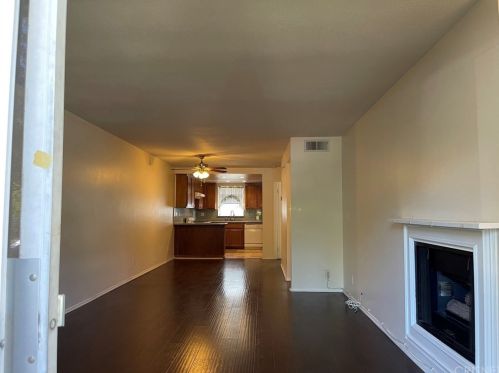 26806 Claudette St, Santa Clarita, CA 91351-4845