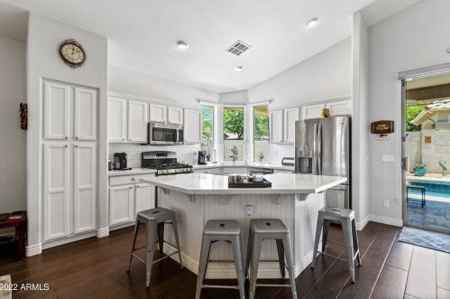 29461 49th Way, Cave Creek, AZ 85331-3323