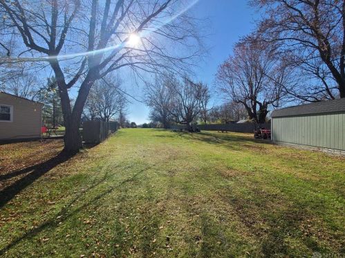 1029 Jasper Rd, Xenia OH 45385-9429 exterior