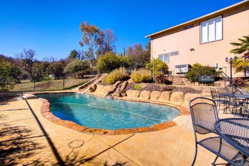 2979 Keeling Ave, Lakeport CA  95453-6804 exterior