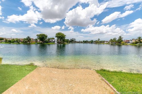 7359 18th Ave, Hialeah, FL 33014-3710