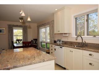 347 Tracy Ln, Shelburne, VT 05482-6793