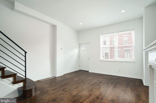 2420 15th St, Philadelphia, PA 19132-4435