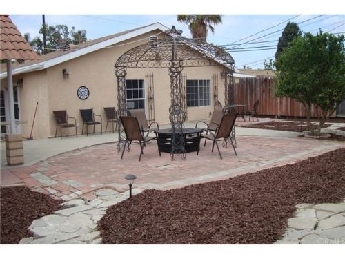 12017 208th St, Lakewood, CA 90715-1507