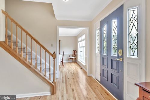 464 Greenwood Dr, Wilmington, DE 19808-1964