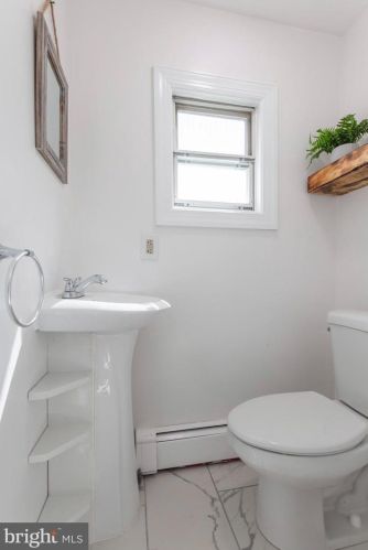 984 Lansdale Ave, Lansdale PA  19446-1620 exterior