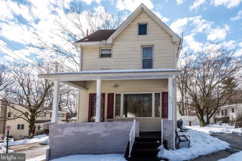 874 Douglass Ave, Melrose Park, PA 19027-1625