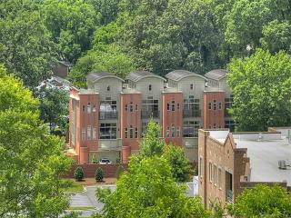 1938 Scott Ave, Charlotte NC  28203-6045 exterior