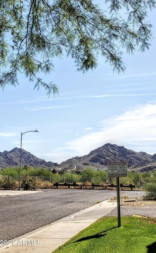 8820 8th St, Phoenix AZ  85020-3089 exterior