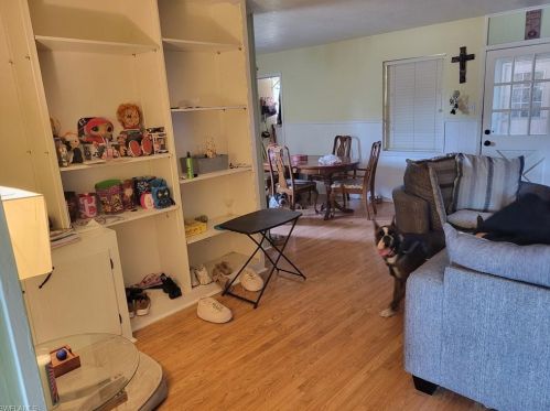5147 3rd Ave, Cape Coral, FL 33914-7163