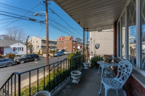 41 Mt Pleasant Ave, West Paterson NJ  07424-2734 exterior