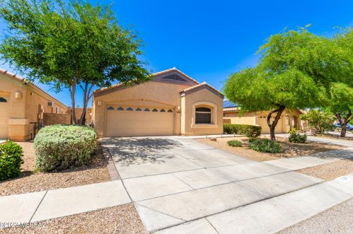 6964 Spring Walk Dr, Tucson, AZ 85757-6909