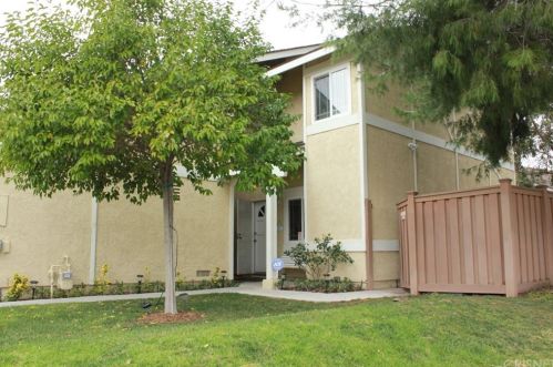 28338 Connie Ct, Santa Clarita, CA 91387-3252