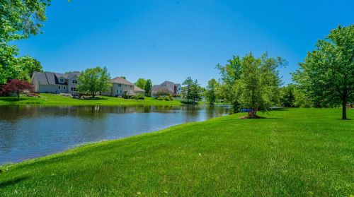 101 Muirfield Dr, Valpo IN  46385-6277 exterior