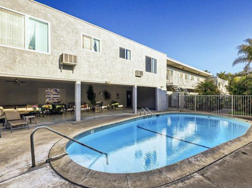 3526 Meade Ave, San Diego CA 92116-4811 exterior