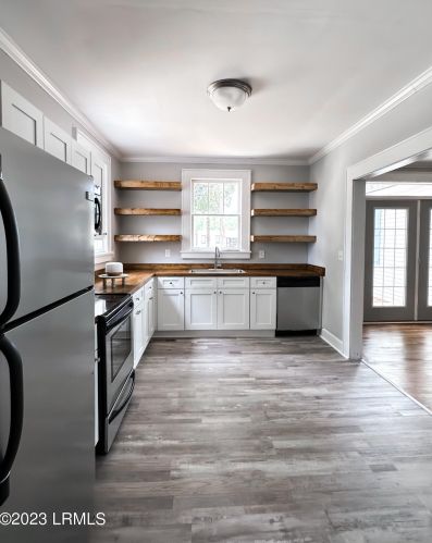 802 Locust St, Hampton SC  29924-2800 exterior